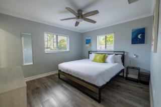 Relax Unwind: 4BR Home w Pool in Hollywood - Hollywood - 1