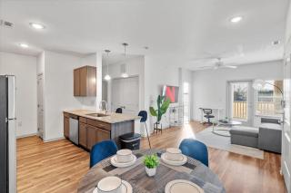 Upscale 2BR King Suite Mins to Uptown Charlotte - Charlotte - 7