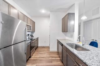 Upscale 2BR King Suite Mins to Uptown Charlotte - Charlotte - 5
