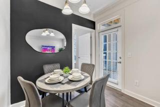 Upscale King 1BR Suite Mins to Downtown Raleigh - Cary - 8