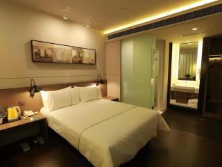 Jinjiang Inn Select Heze Wanxiang Plaza Guiling Road - Heze - 4