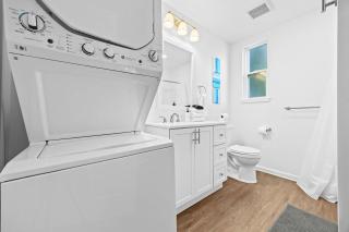 Experience the Unique Re-Nu Shipping Container #3 - 3