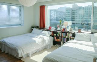 Sans stay, Free Wine, Projector, 3min Station - Seoul - 9