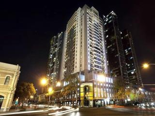 Stylish 2BR with City&Bay Views by Corporate Keys - Melbourne - 4