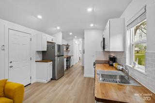 The Daisy- Decatur Family Tiny Home - 5