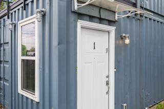 Unique Shipping Container Retreat Two 1BR Units - Louisville - 6
