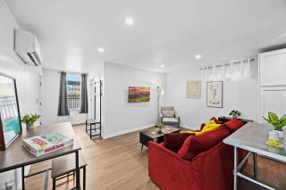 Unique Shipping Container Retreat: Six 1BR Units - Louisville - 3