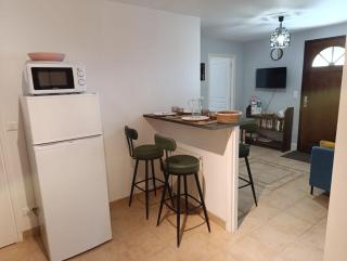 La Fontaine du Pas, dans Villa, 2 chambres Piscine 11x5 - 2