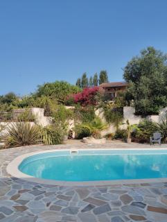 La Fontaine du Pas, dans Villa, 2 chambres Piscine 11x5 - 9