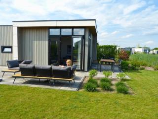 Casa-MiU am Wasser - Olburgen - perfekt für Familien - mit Freibad, Sauna, Restaurant und Spielplatz - 4