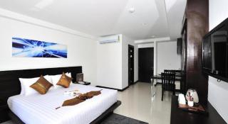 Lae Lay Suites Hotel - Strand Karon - 2