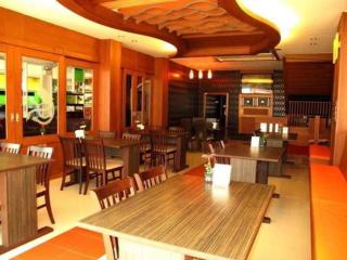 Triple Rund Place Hotel - Patong - 2