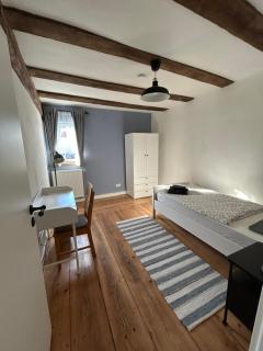 Zimmer in charmantem Fachwerkhaus zentral gelegen - Lollar - 9