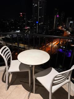 Ocean with City Views, Level 17, 5G Internet At Mantra - Gold Coast - 3
