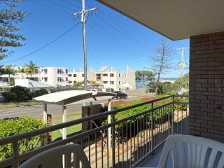 Kokomo Unit 4 - Caloundra - 7