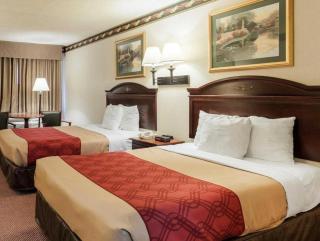 Econo Lodge - Grenada - 1
