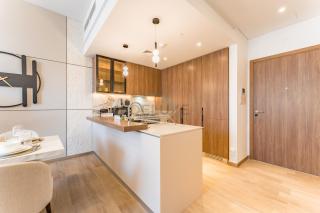 Brand New Building with Resort-style Amenities, Hamilton House, JVC By Deluxe Holiday Homes - 5