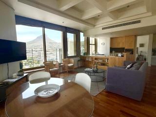 #1903 Cartwright - Two Bedroom Mountain Views - Cape Town - 7