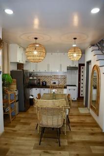 Cityview Home with Outdoor Jacuzzi - Baguio - 2