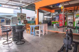 OYO 586 I Hostel Phuket - Patong Beach - 6