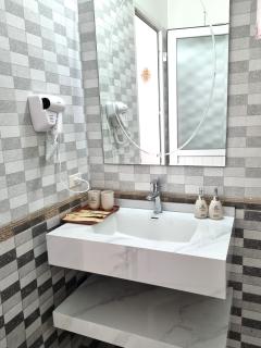 Top Hill Halong Homestay 3 phòng nghỉ riêng - Ha Long - 7