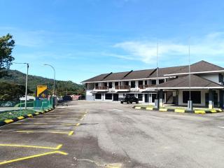 Nucifera Hotel Tambunan - - 4