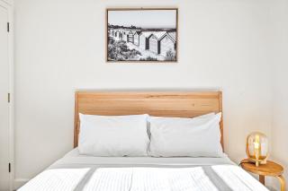 Modern East Melbourne 2-Bed Apartment with Parking - Melbourne - 2