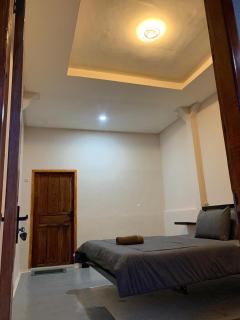 Iza home stay - 9