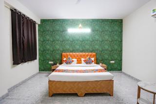 FabHotel Divine & Banquet - Noida - 8
