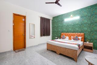 FabHotel Divine & Banquet - Noida - 7