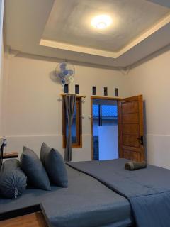 Iza home stay - 8