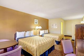 Howard Johnson by Wyndham South Lake Tahoe - South Lake Tahoe - 2
