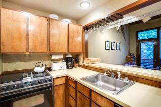 Snowater Condo #59 - Wi-Fi - Sleeps 6 - 2