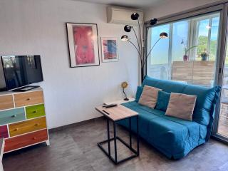 Le Scarlett- Confort à Palavas-Plage à proximité, Terrasse, Piscine et Clim -LaConciergerieByNina - Palavas-les-Flots - 0
