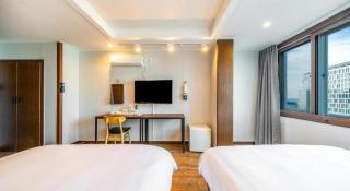 Check Inn Hotel - Jeju - 1