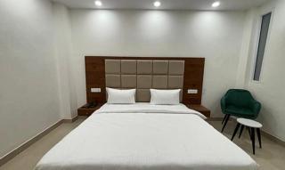FabHotel Evergreen - Jāmb - 9