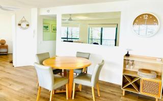Campbells Cove Unit 11 - Caloundra - 3