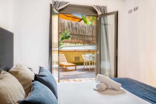 Pl Universitat Comfortable 3BD with private patio - Barcelona - 1