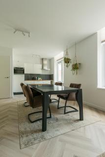 New Xl Prestige Home With Balconies - Roosendaal - 4