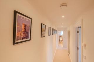Top Floor - Pavilion View Apartment - Buxton - 2