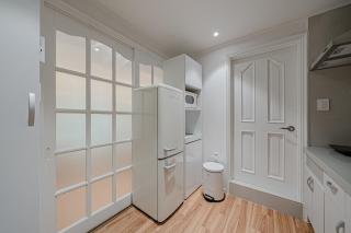 201 Apgujeong 2nd, Studio 1 Bath Queen Bed - Seul - 8