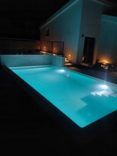 Villa Mala Smišna Poolside Paradise by the Sea - Maslinica - 9