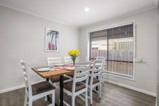 Banksia - Rosebud - 7