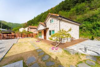 Chuncheon Soopsog Jageun Jib Pension - 6