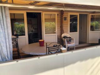 Mobile-home aux Cigales Le Muy 4-6 Personnes,Exterieur XXL pergola ,veranda salon jardin - Le Muy - 8