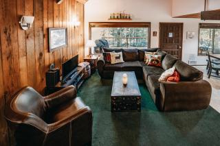 Snowline Cabin 98 - Hot Tub - Wi-Fi - Cozy! - Glacier - 7