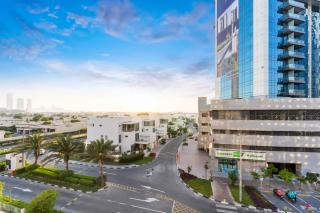 FAM Living - Modern 1BR Apartment Near Al Sufouh Beach - 4