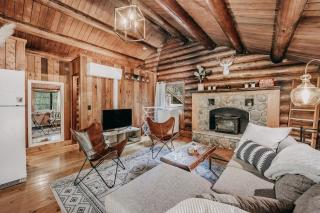 Glacier Springs Cabin 76 - Wi-Fi - Pets Ok - Glacier - 6