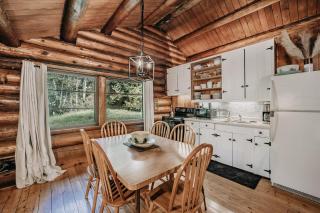 Glacier Springs Cabin #76 - Wi-Fi - Pets Ok - 2