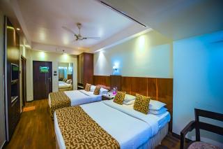 Hotel Holiday Resort - 6